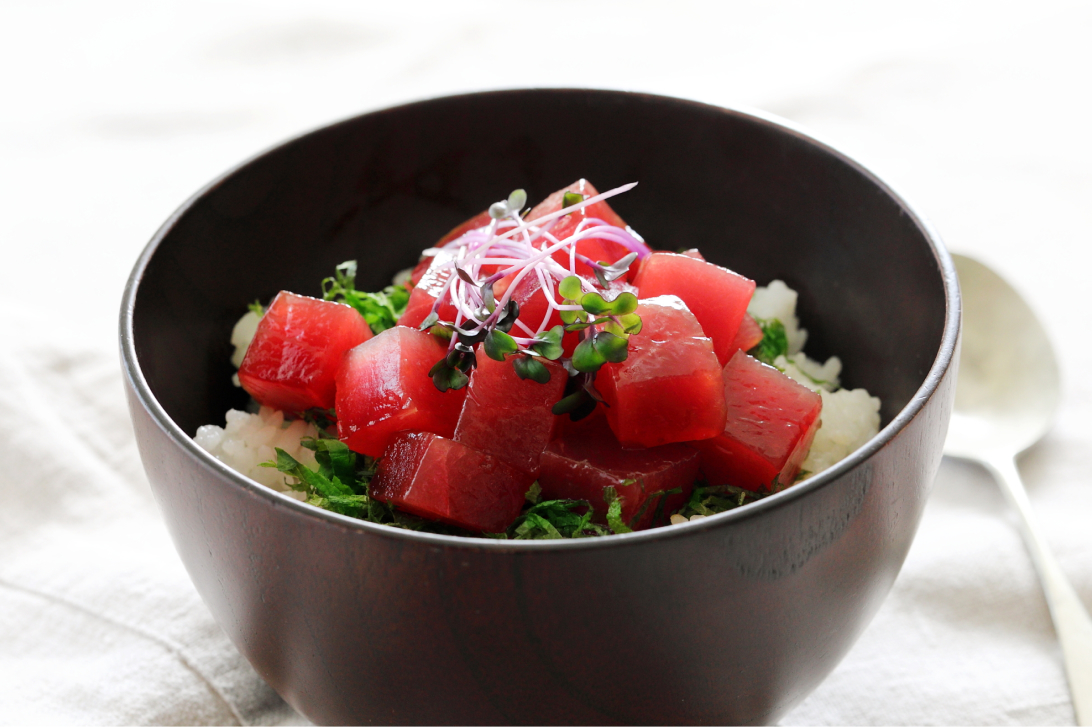 天然目鉢鮪赤身角切り